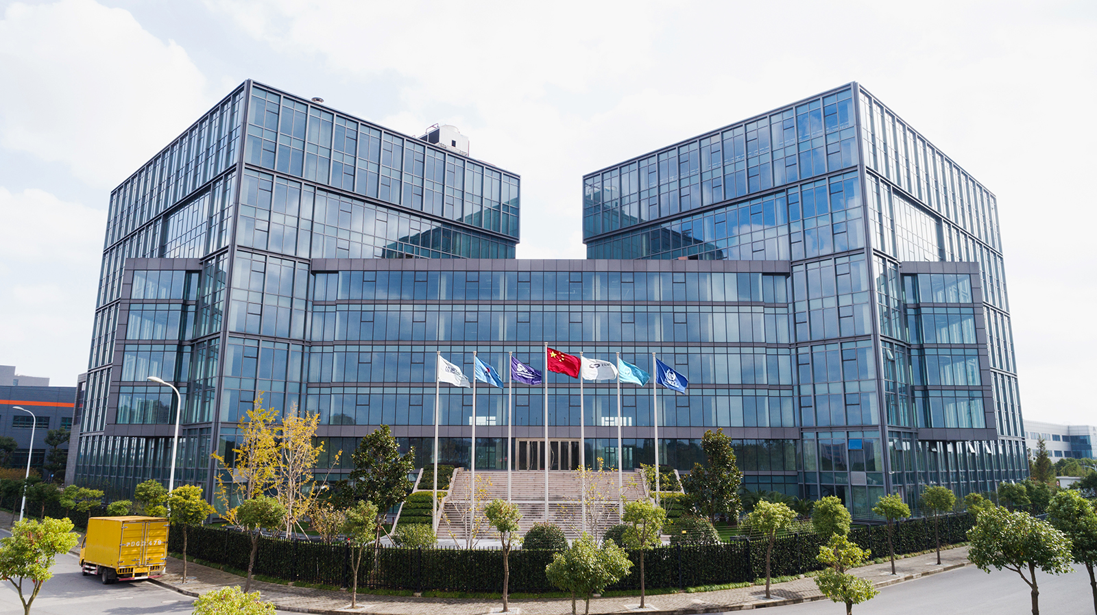 世邦集(ji)團(tuán)