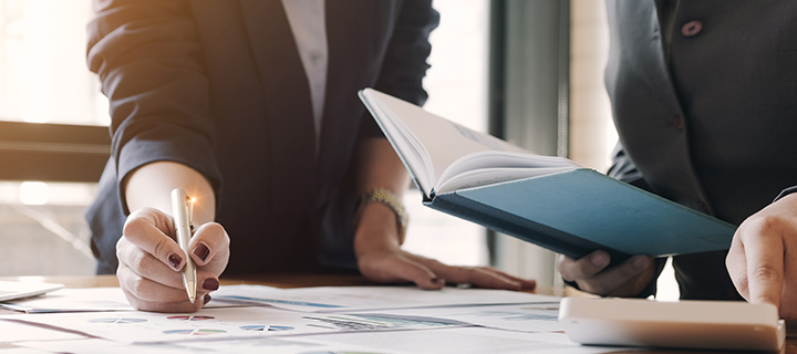 經(jing)營(ying)财務(wu)：數(shu)據服務(wu)及(ji)咨詢